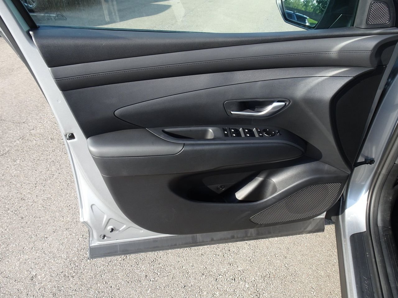 2025 Hyundai Tucson SE - Photo 11