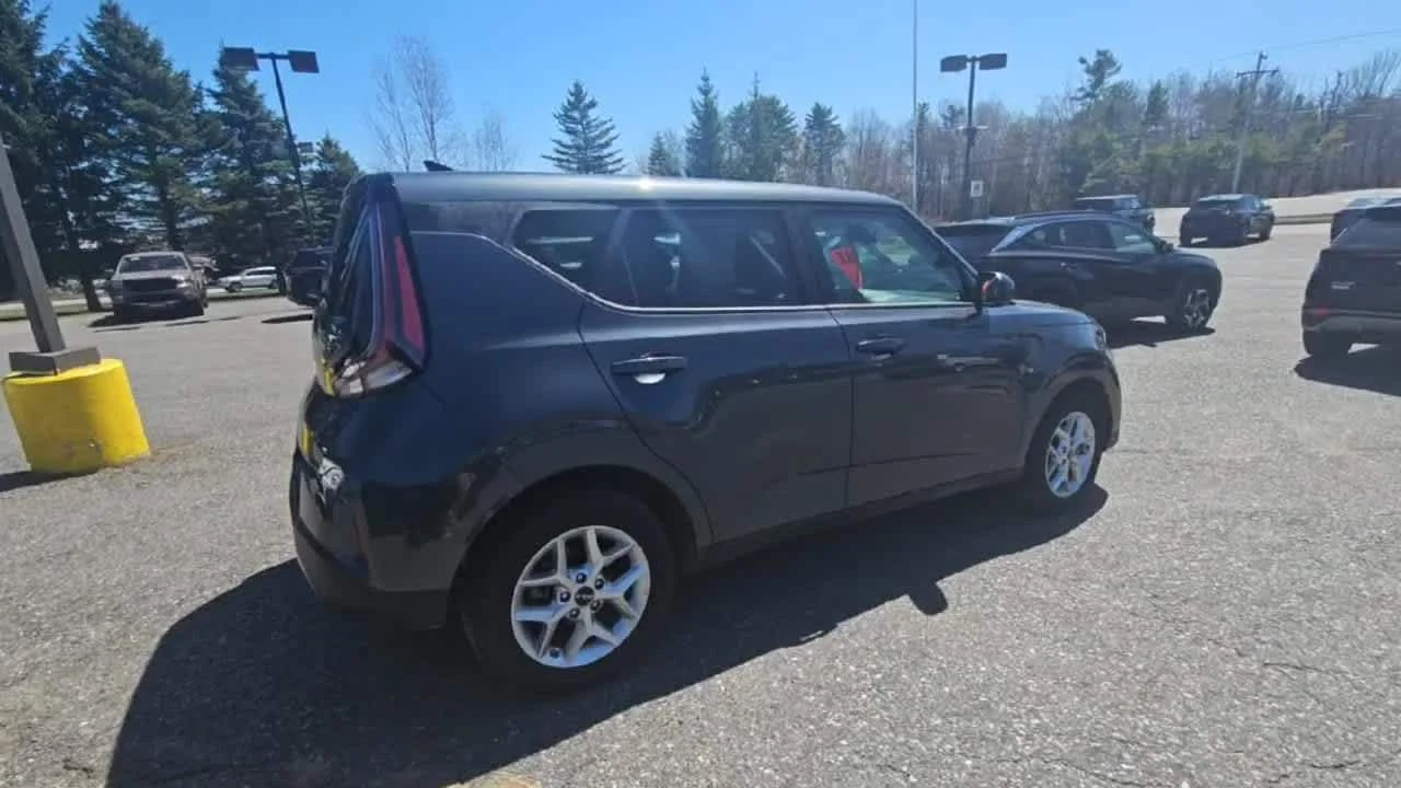 Used 2025 Gray Kia LX image 9