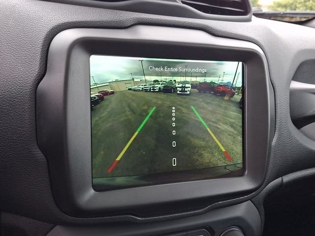 Used 2023 Black Jeep Altitude image 24