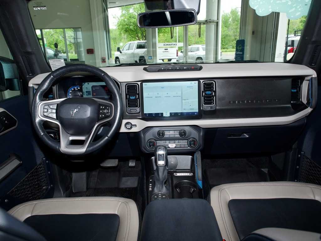2023 Ford Bronco 4-Door Wildtrak - Photo 23