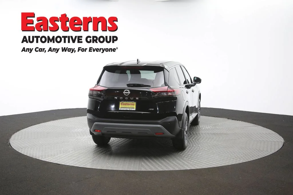 Used 2023 Black Nissan S image 39