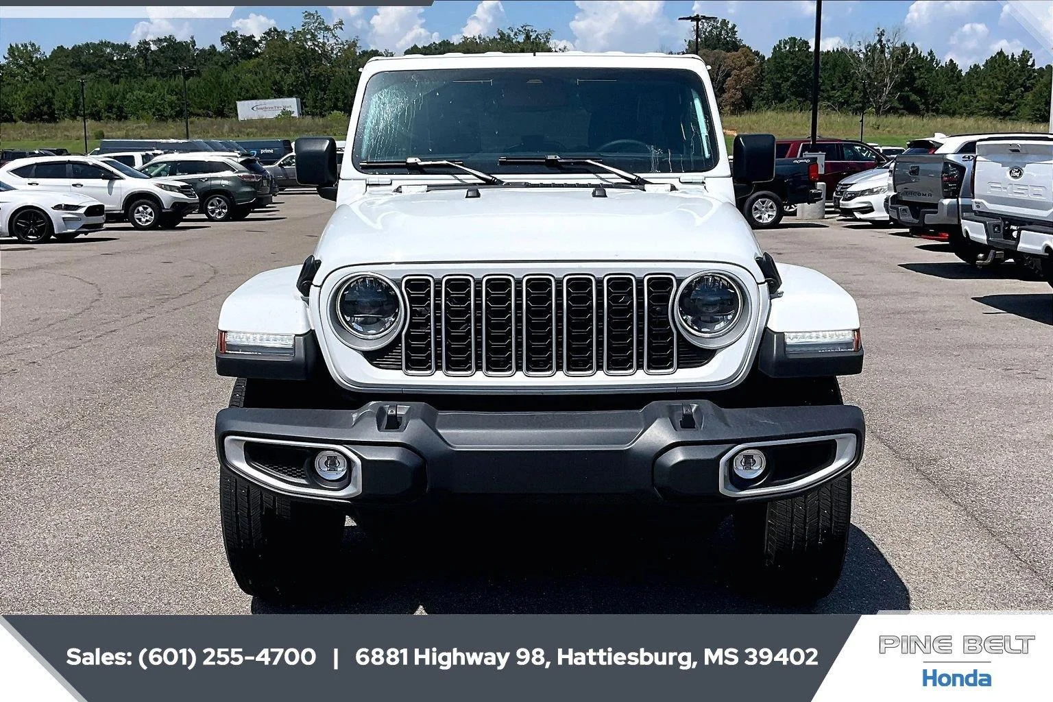 Used 2026 Bright White Clearcoat Jeep Sahara image 5