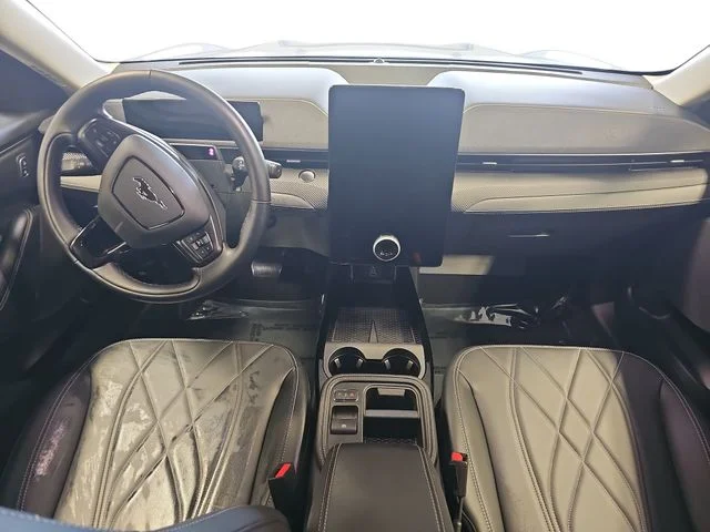 Used 2025 Gray Ford Select image 9