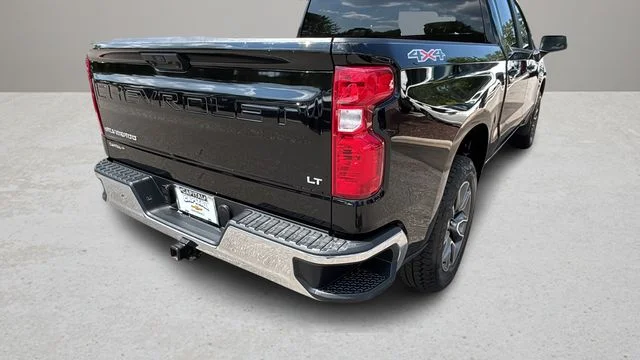 Used 2025 Black Chevrolet LT image 38