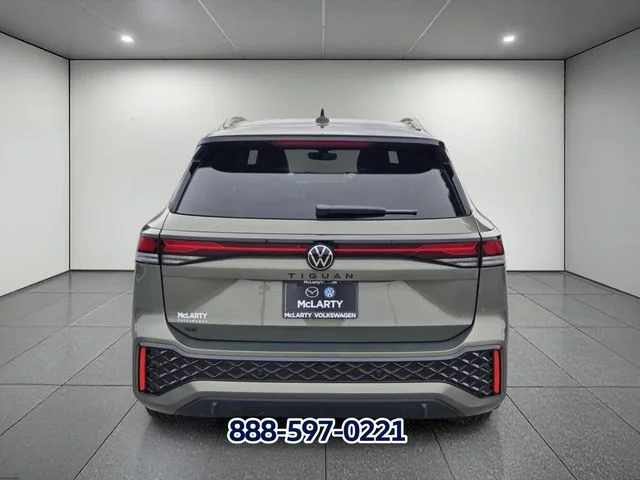 New 2026 Avocado Green w/Deep Black Roo Volkswagen 2.0T SE R-Line Black image 4