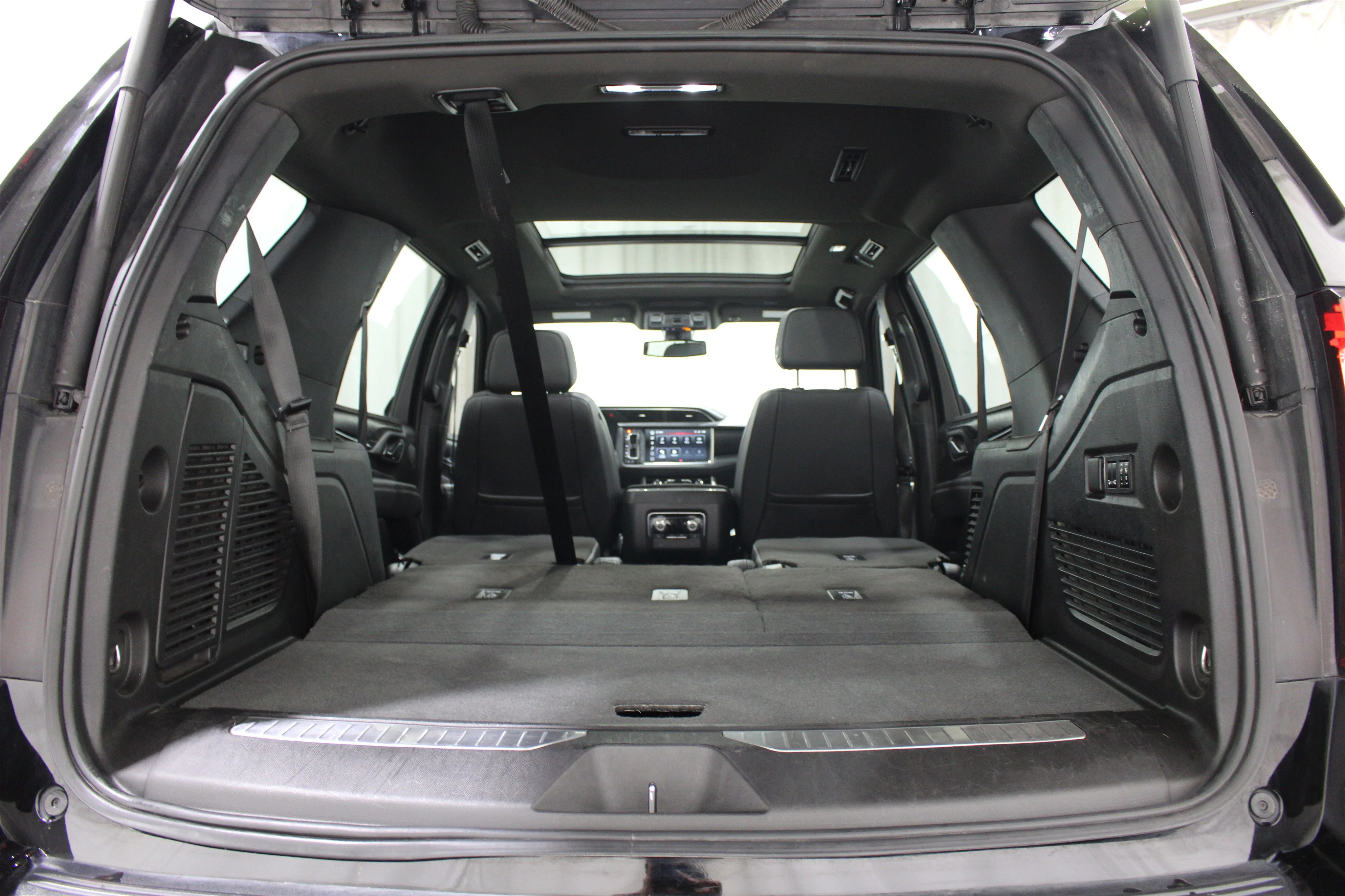 2022 GMC Yukon Denali - Photo 22