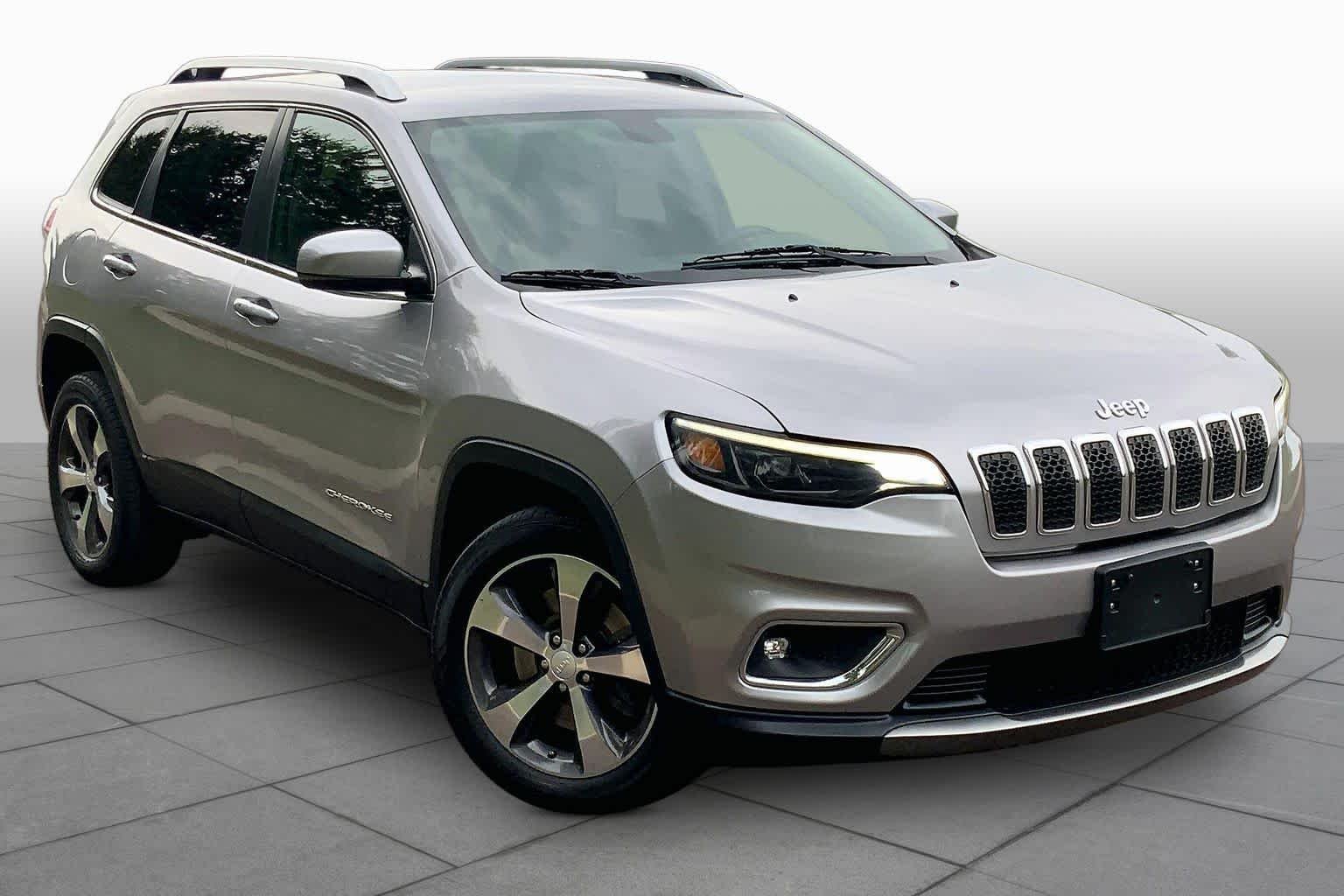 Pre-Owned 2019 Jeep Cherokee Limited