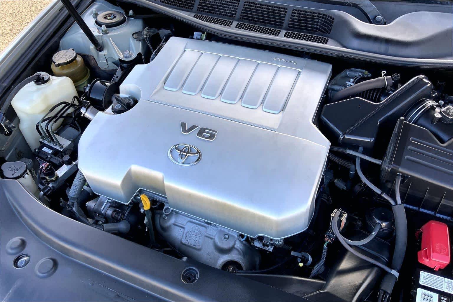 Used 2006 Titanium Metallic Toyota XLS image 29