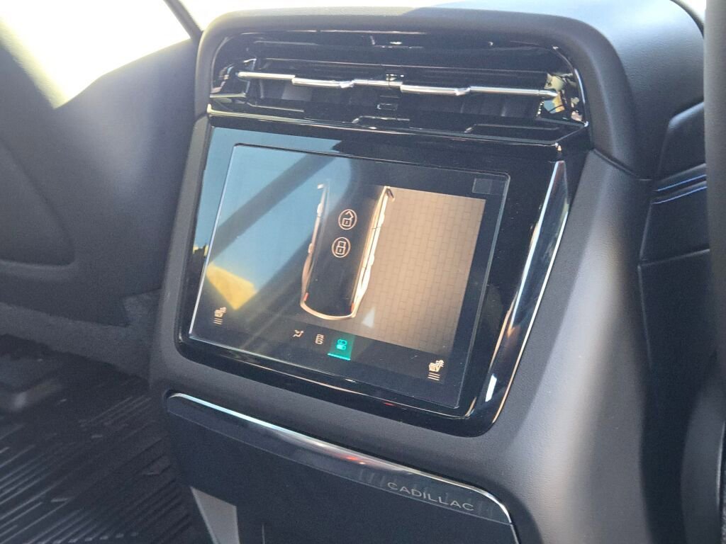 2026 Cadillac Escalade IQ Luxury - Photo 10