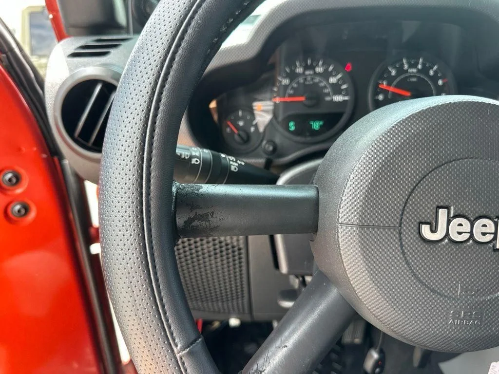 Used 2009 Orange Jeep Unlimited X image 34