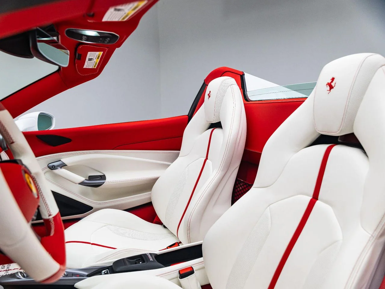 Used 2022 Bianco Cervino - Extra Campionario Ferrari Spider image 31