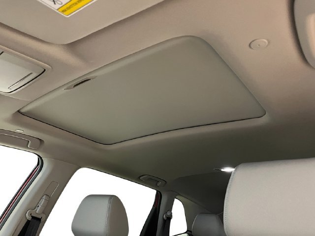 New 2027 Platinum White Pearl Honda EX image 21