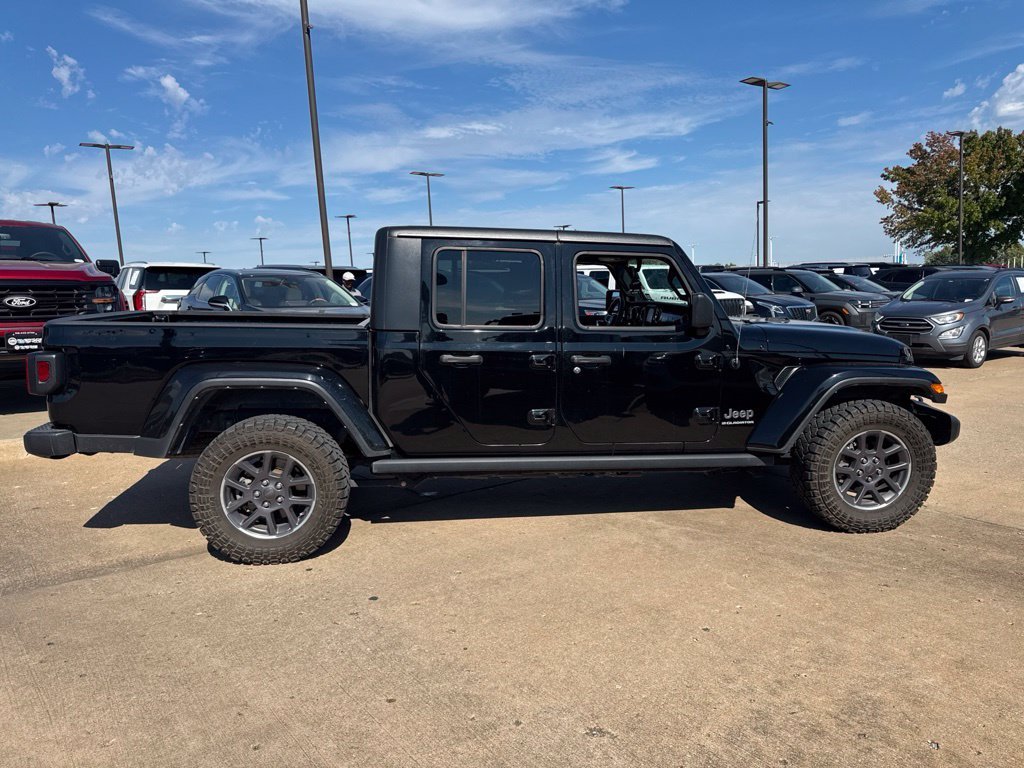 Used 2023 Black Jeep Overland image 2