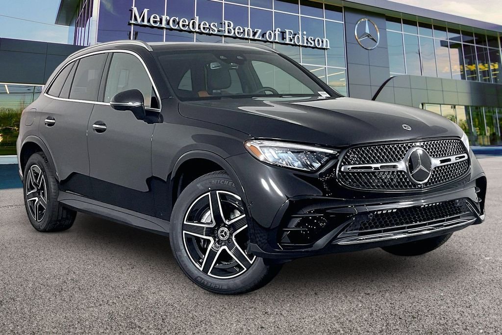 2026 Mercedes-Benz GLC Base