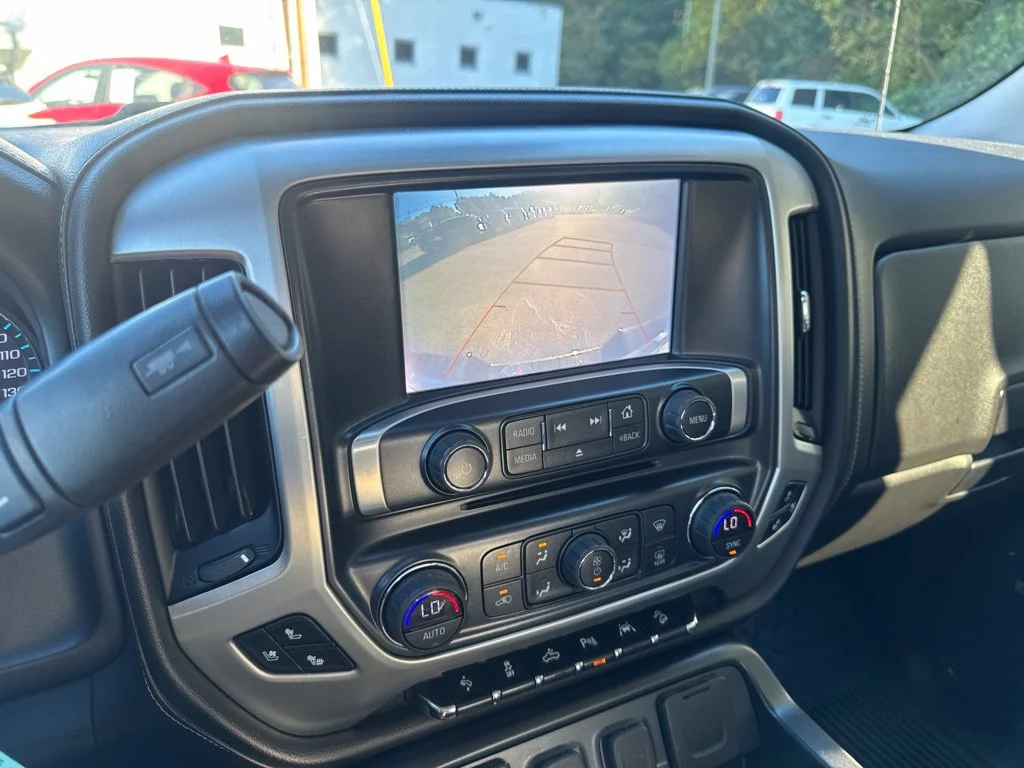 Certified Used 2018 White GMC SLT image 11