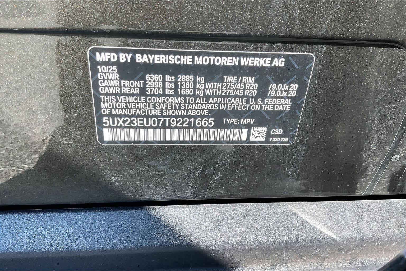 Used 2026 Manhattan Green Metallic BMW xDrive40i image 38