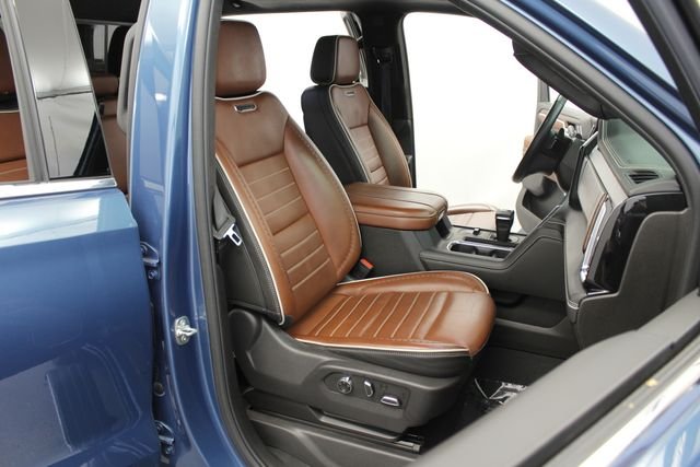 Used 2025 Blue GMC Denali Ultimate image 20