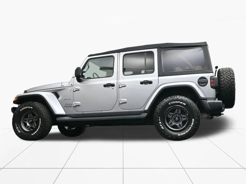Used 2020 Billet Silver Metallic Jeep Unlimited Sahara image 38