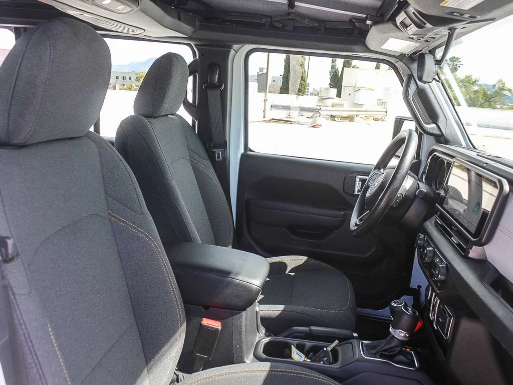 2025 Jeep Wrangler 4-Door Sport - Photo 16