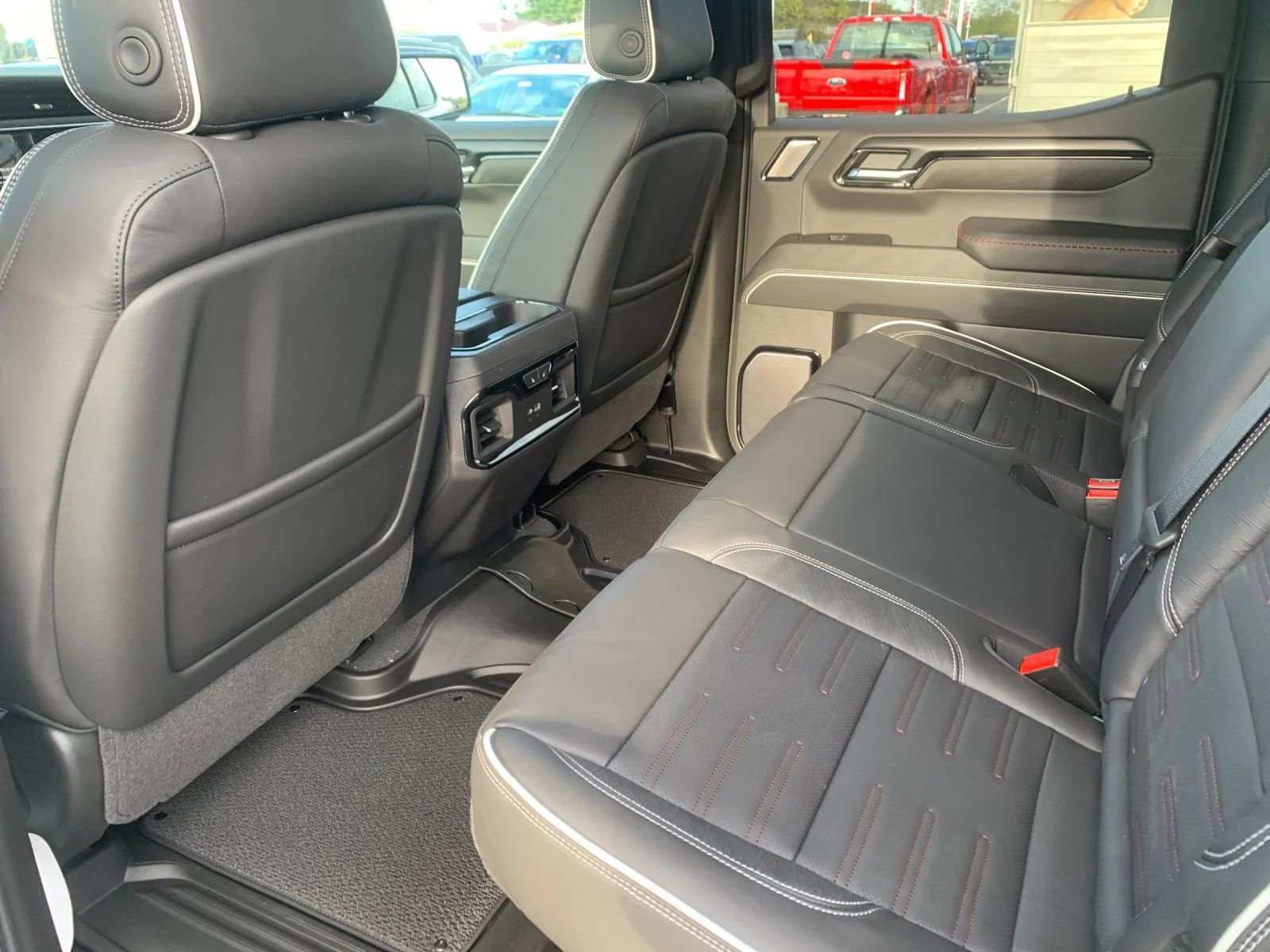 2026 GMC Sierra 1500 AT4X - Photo 12