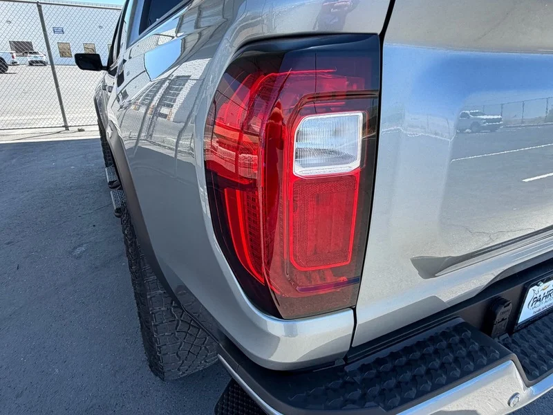 Used 2023 Sterling Metallic GMC AT4X image 28