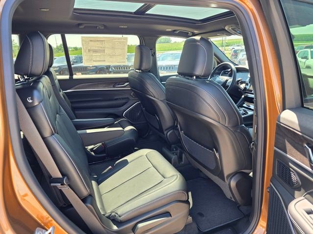 New 2026 Copper Shino Metallic Clearcoat Jeep Limited Reserve image 13