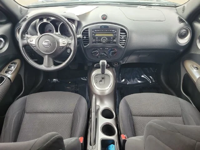 Used 2014 Blue Nissan S image 15