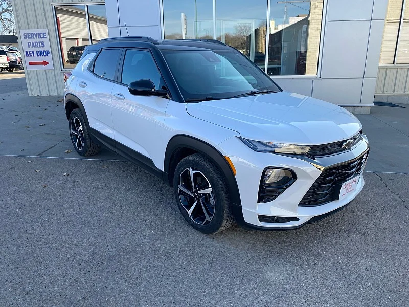 Used 2023 Chevrolet TrailBlazer RS with VIN KL79MTSL5PB211159 for sale in Kansas City