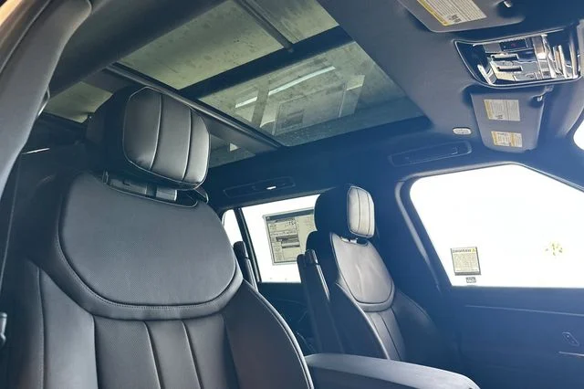 New 2026 Fuji White Land Rover SE image 15