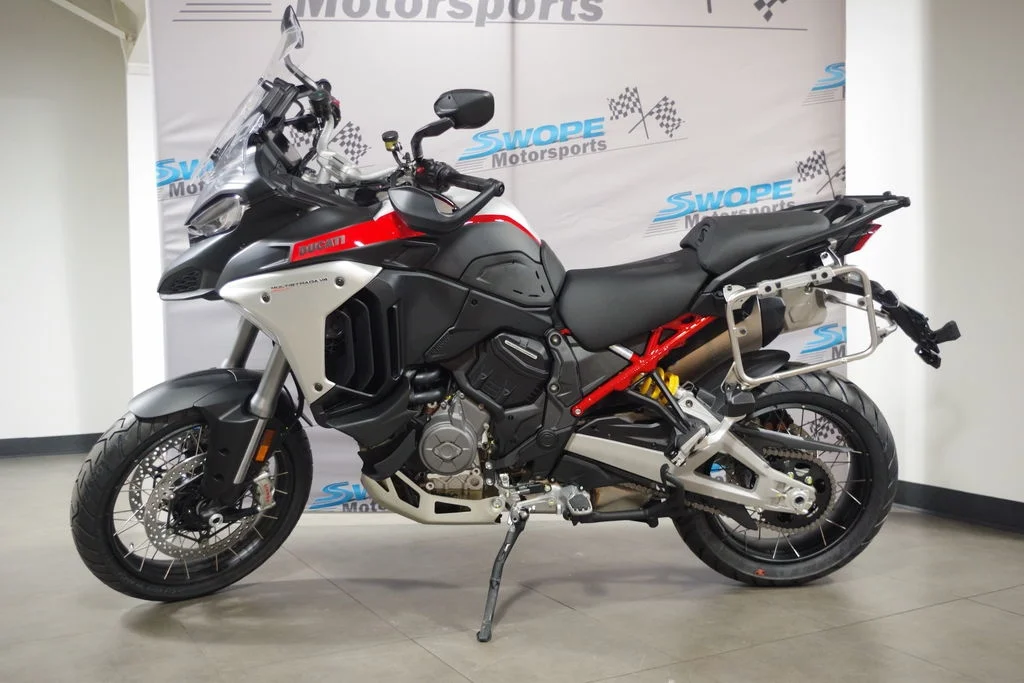 New 2025  Ducati  image 7