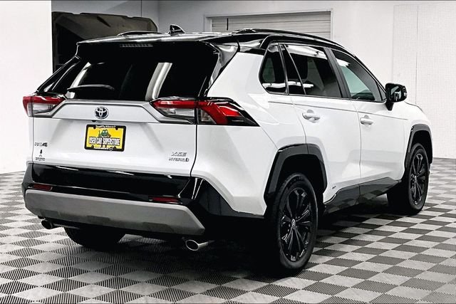2023 Toyota RAV4 XSE - Photo 13