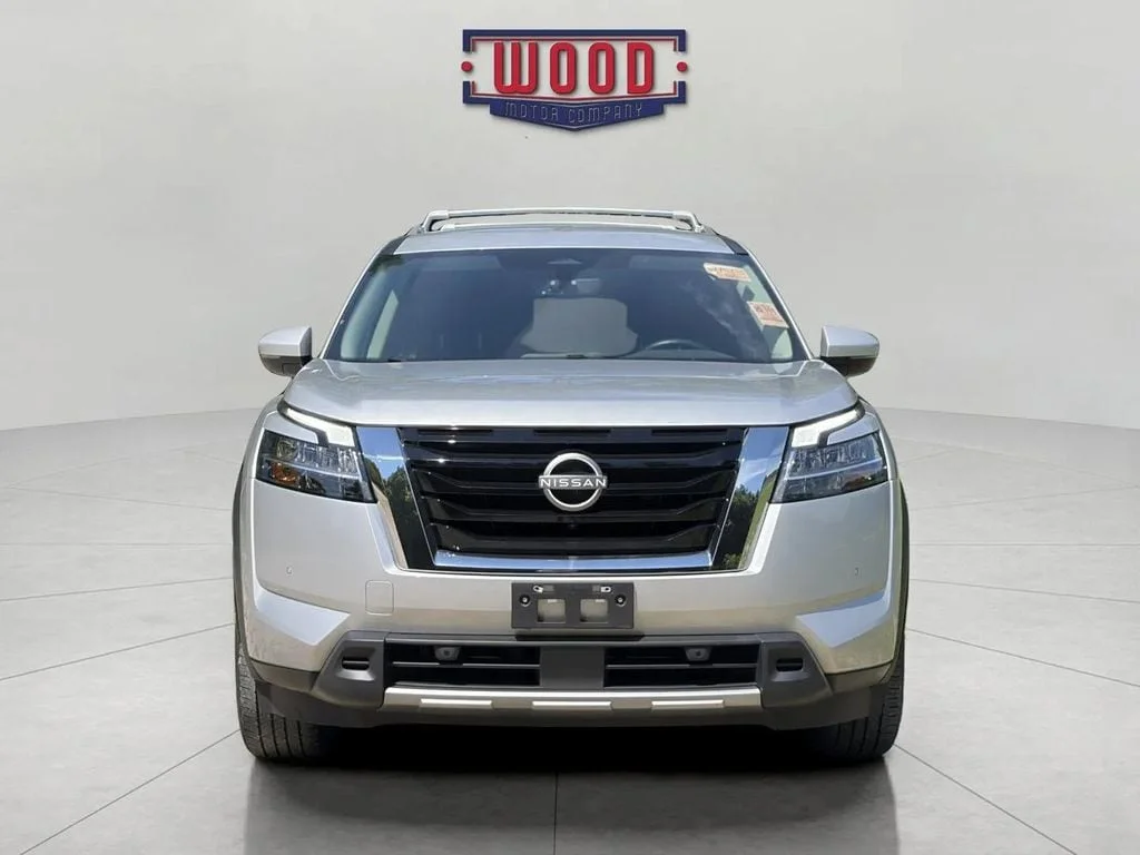 Used 2023 Brilliant Silver Metallic Nissan SL image 2