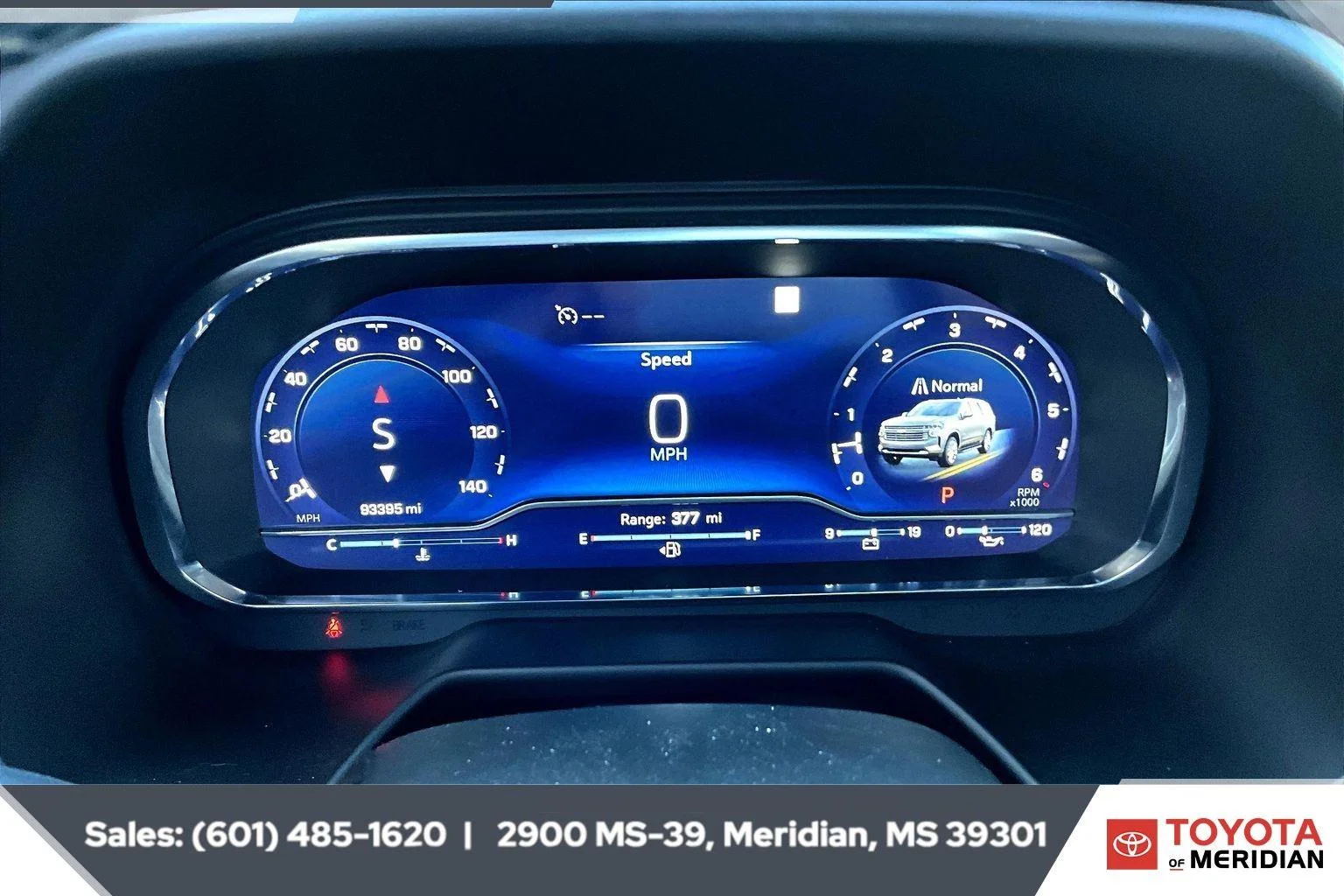 Used 2022 Iridescent Pearl Tricoat Chevrolet High Country image 13