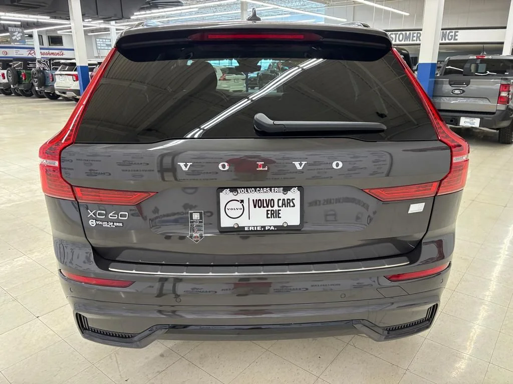 2024 Volvo XC60 Plus - Photo 7