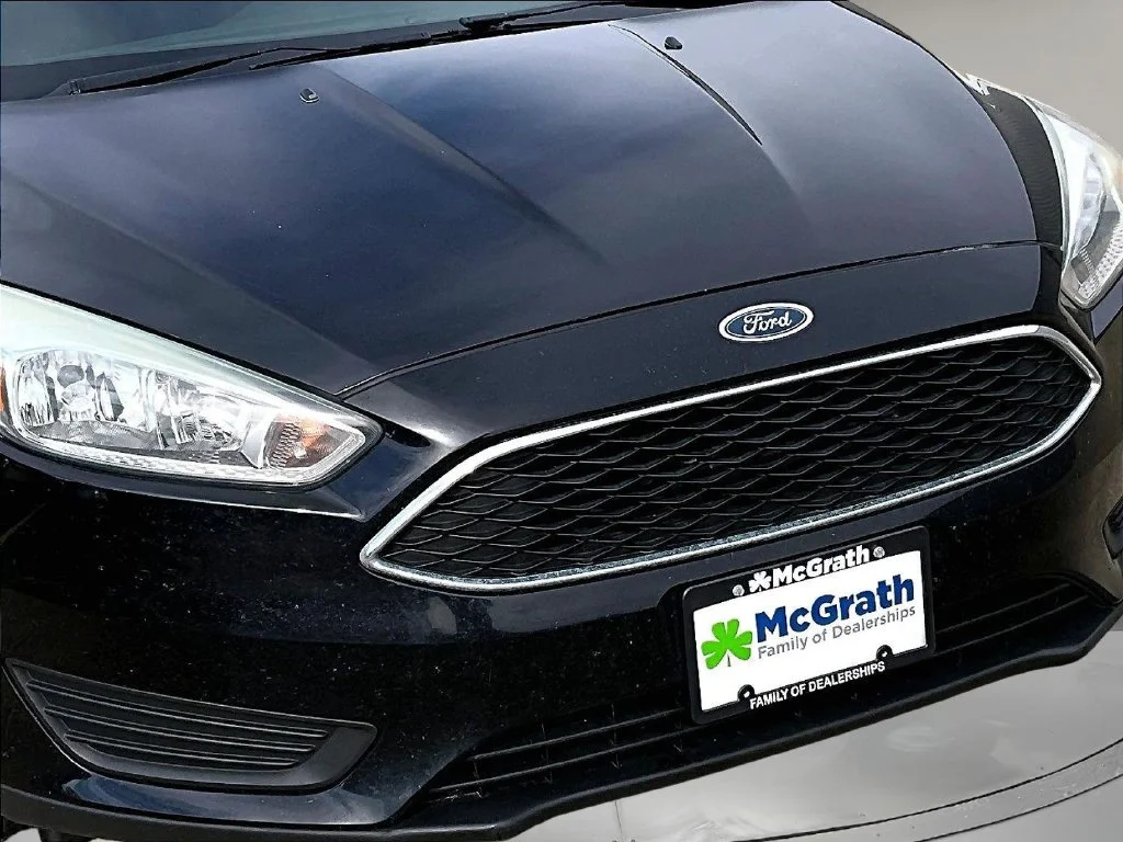 Used 2016 Black Ford SE image 35
