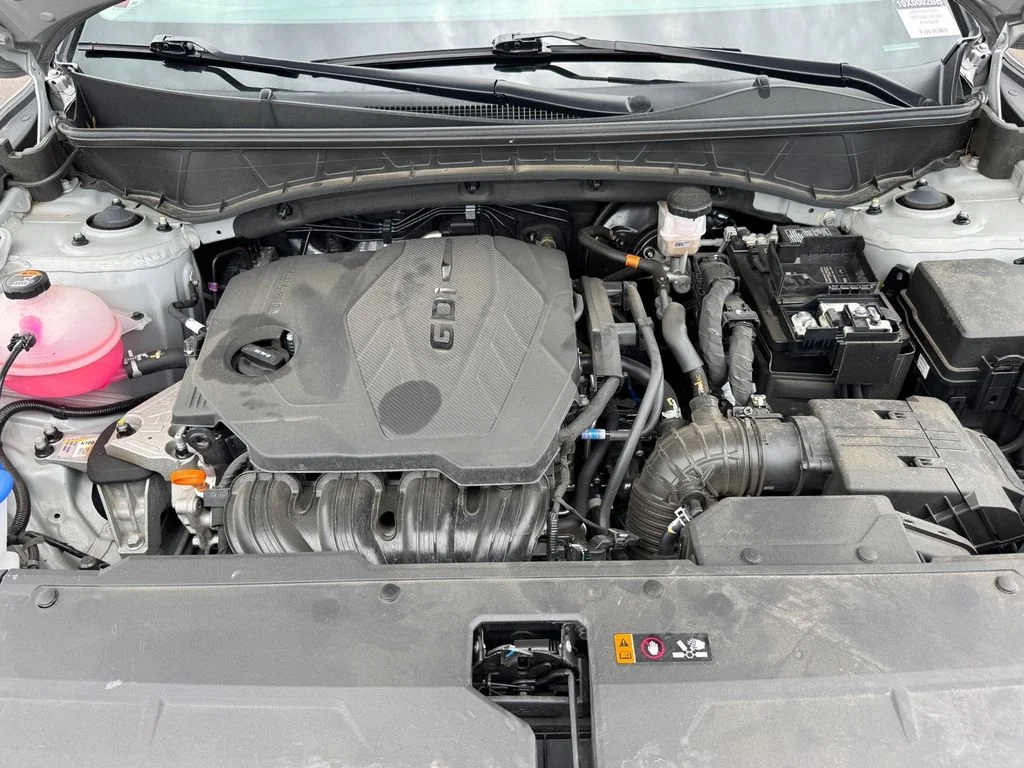Used 2024 Silver Hyundai SEL image 18