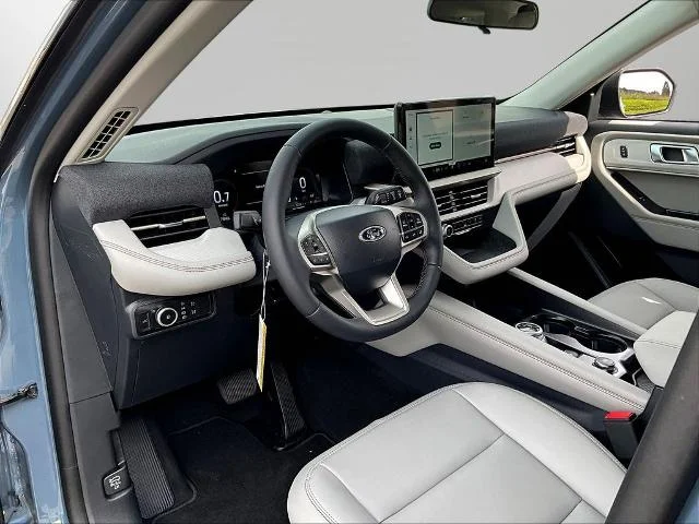 New 2026 Vapor Blue Metallic Ford Active image 39