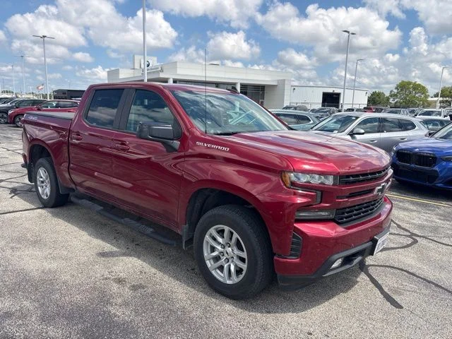 Used 2019 Red Chevrolet RST image 3