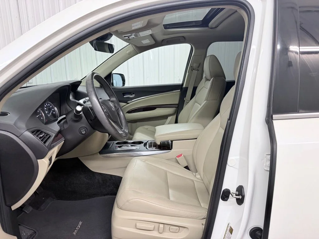 Used 2016  Acura 3.5L image 10