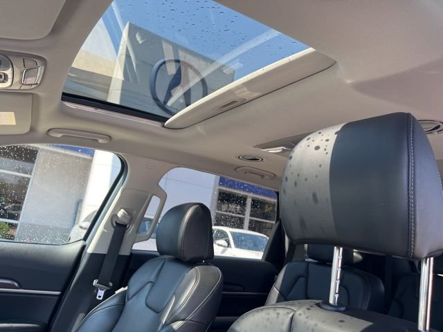 Used 2025 Silver Kia S image 44