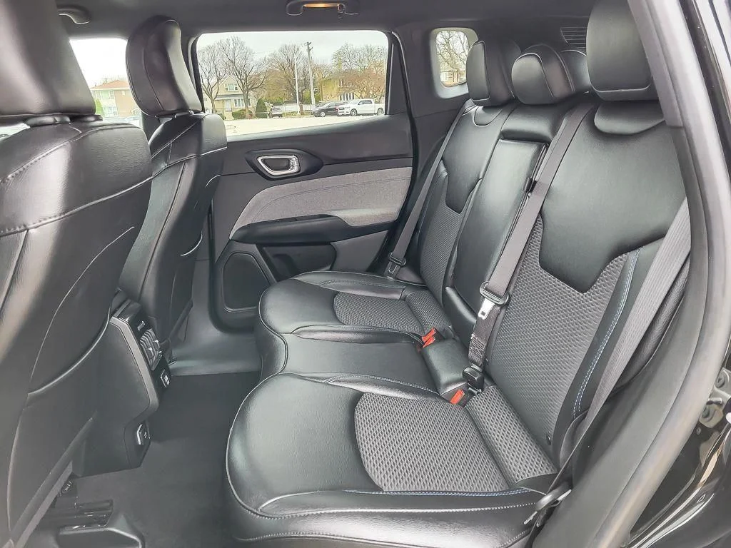 Used 2024 Black Jeep Latitude image 9