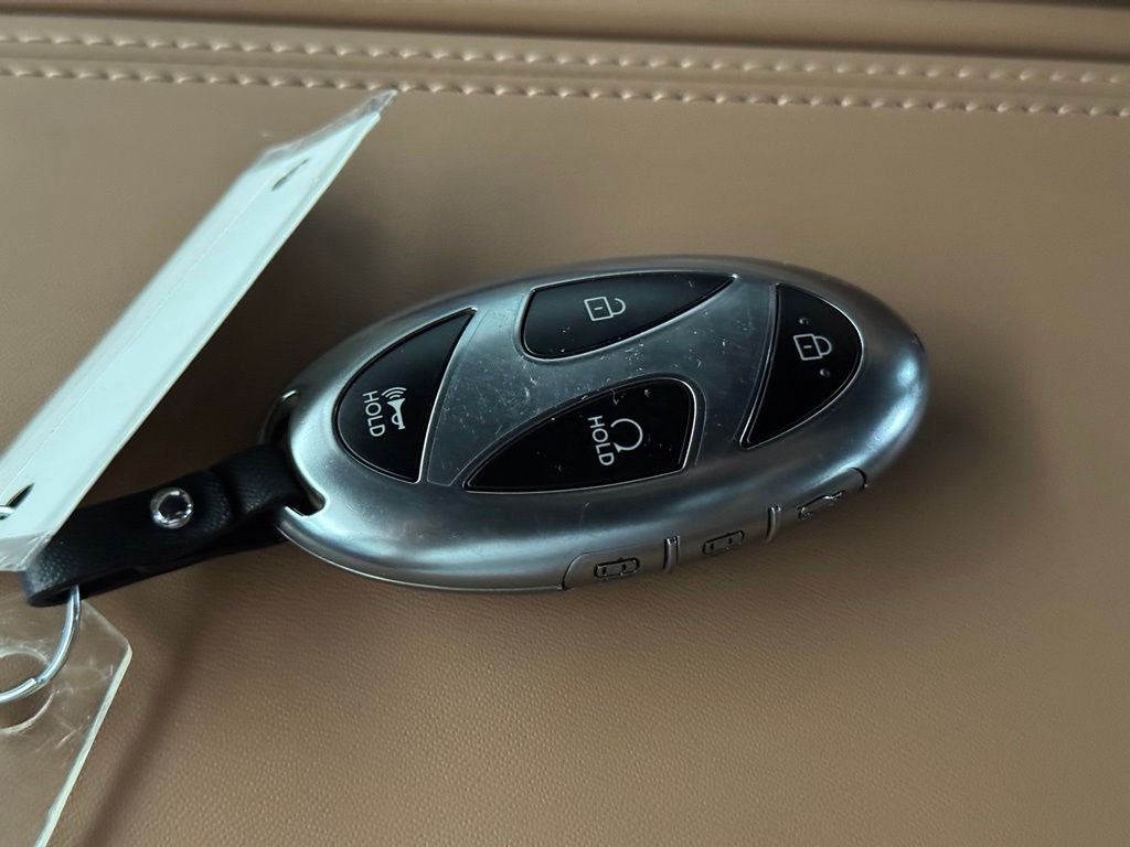 Used 2026 Green Hyundai Calligraphy image 46