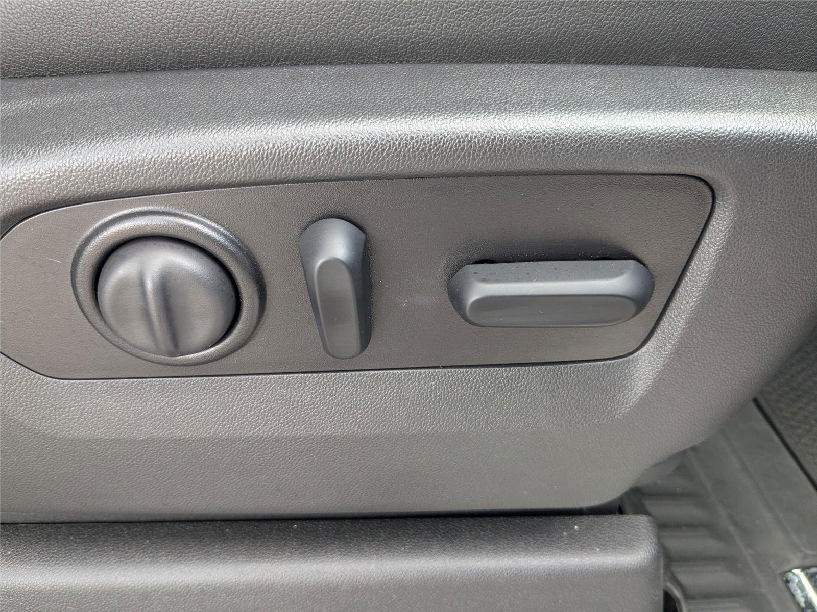 Used 2021 Summit White GMC AT4 image 35