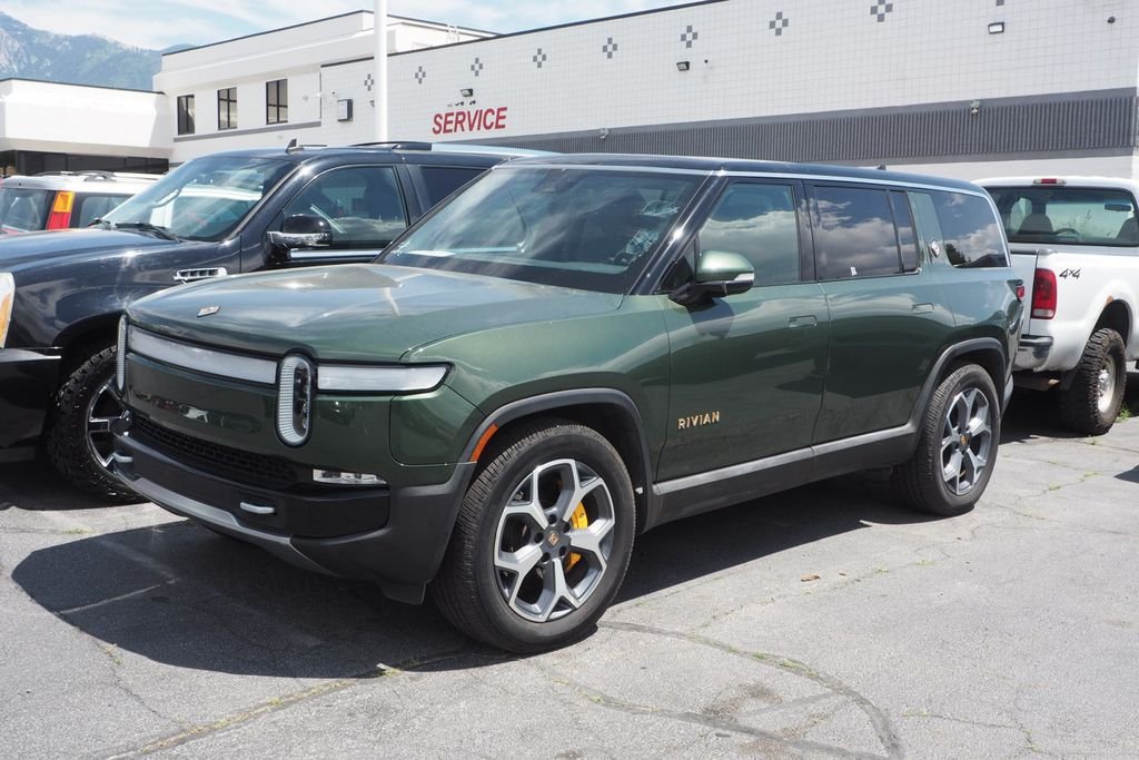 2024 Rivian R1S Adventure Quad-Motor Large Pack's photo