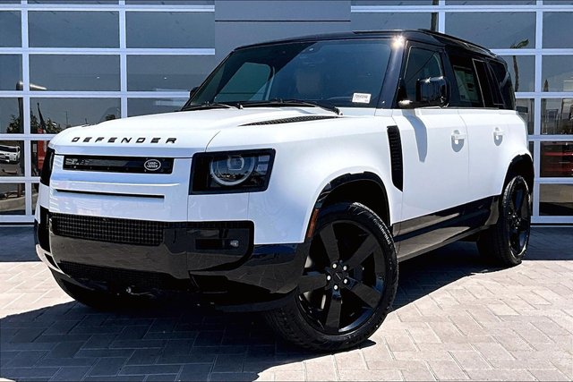 2026 Land Rover Defender 110 X-Dynamic SE