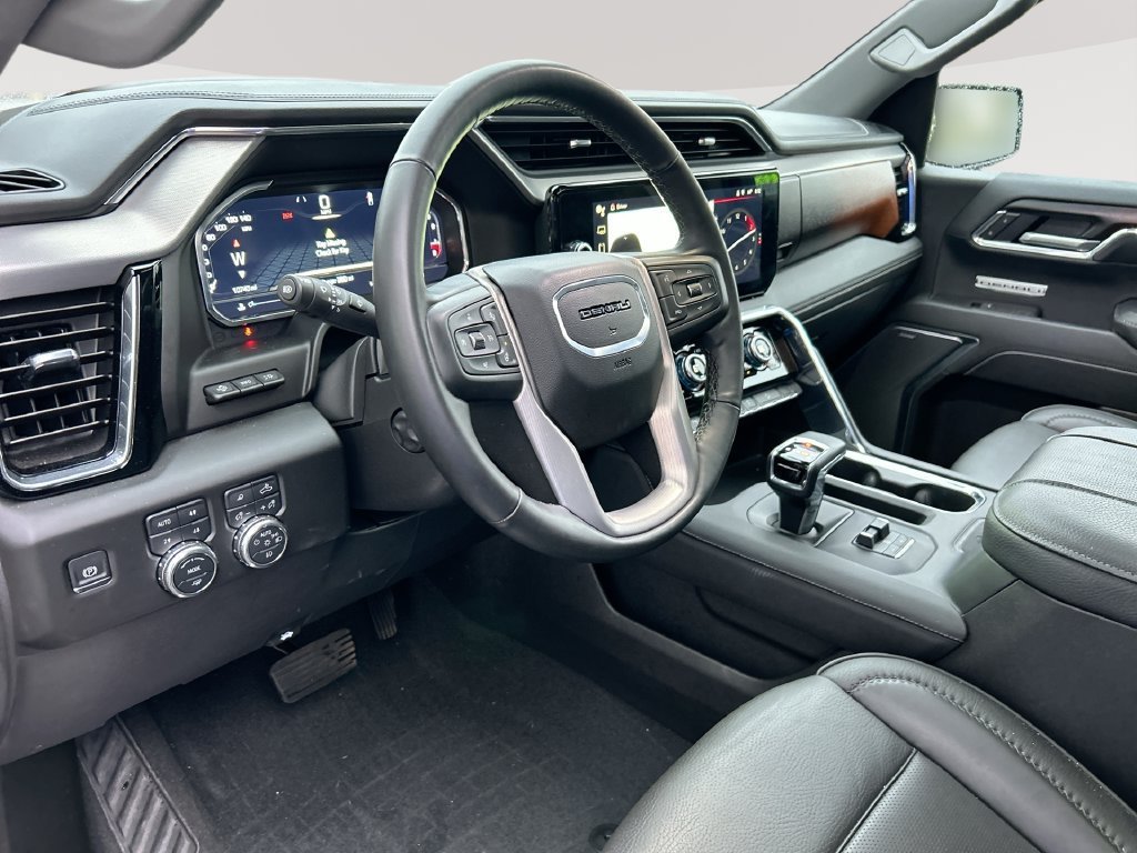 Used 2025 Onyx Black GMC Denali image 13