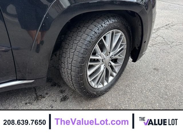 Used 2018 Black Jeep Summit image 11