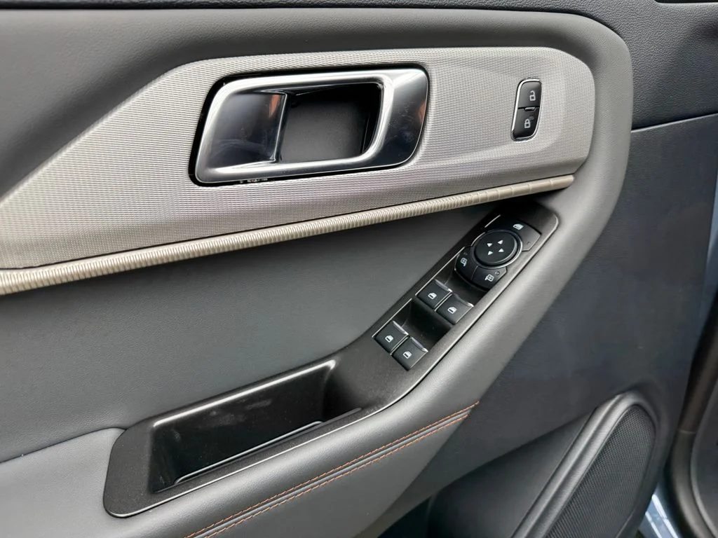 New 2026 Vapor Blue Metallic Ford Active image 11