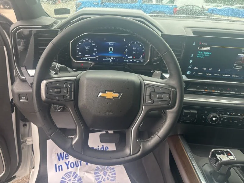 Used 2023 Beige Chevrolet High Country image 29