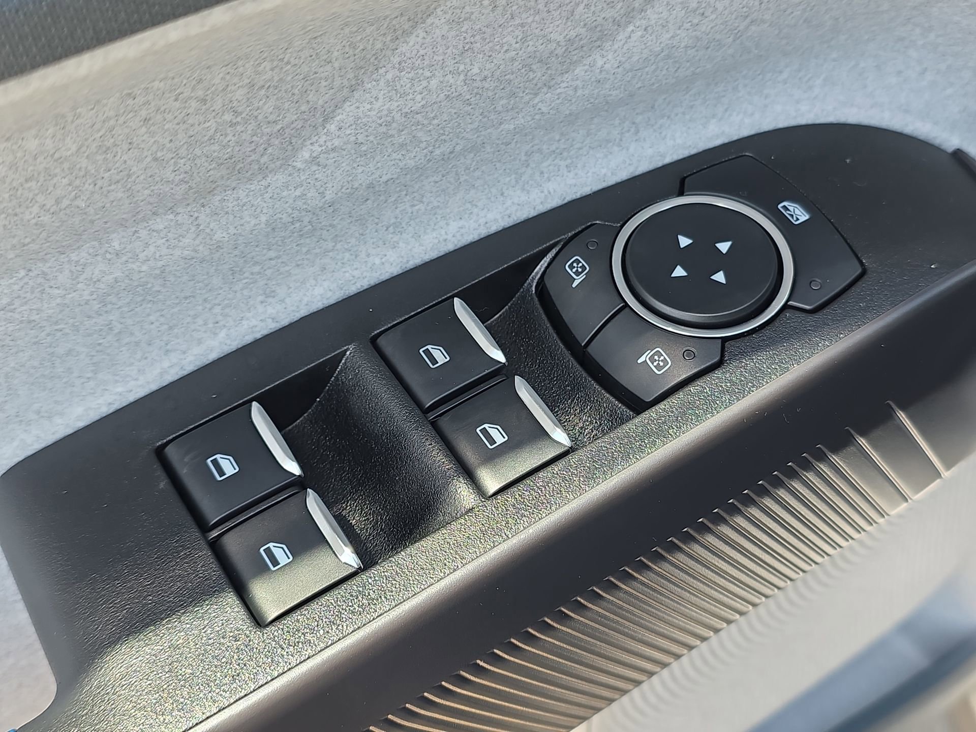 2025 Ford Maverick XLT - Photo 41